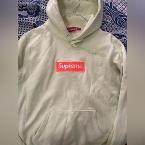 Supreme Box Logo Hoodie FW17